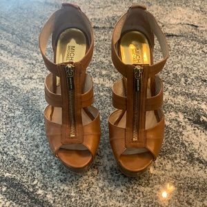 Michael Kors T strap pumps